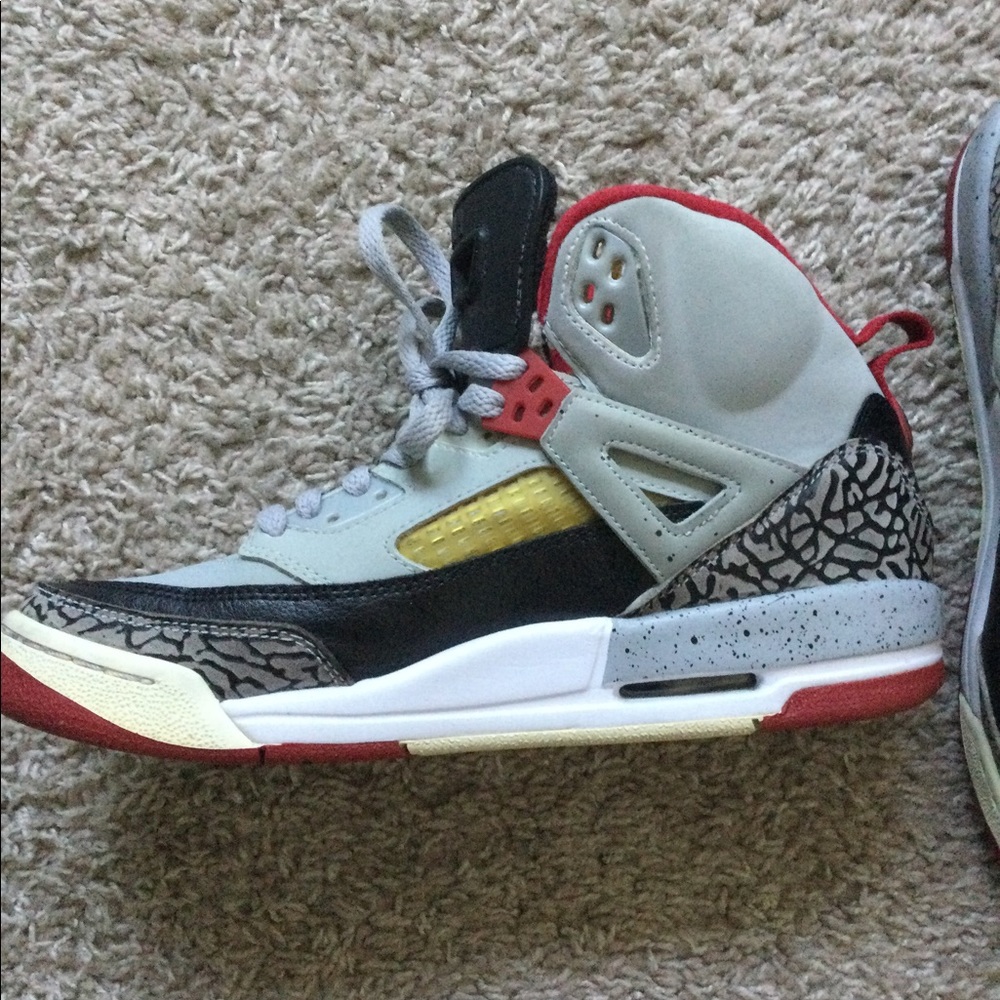 ๐ฅ๐ฅHOST PIC๐ฅ๐ฅJordan Sneakers - Picture 7 of 16